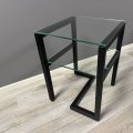 BZ-08 / Bijzettafels / zwart glazen bijzettafel