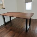 ET-24 / Eettafels / Zwarte eettafel met notenhout