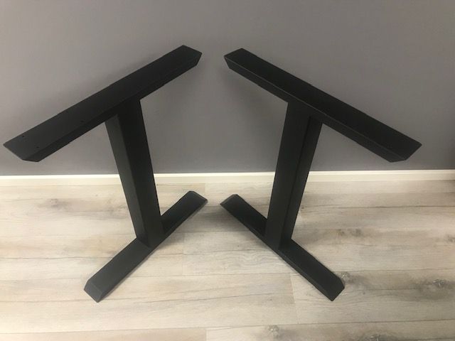 Pootstellen / zwarte tafelpoten op maat / zwarte tafelpoten op maat